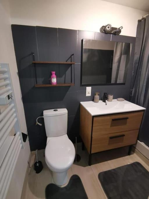 Charmant Appartement Au Calme Saint-Georges-de-Luzençon Εξωτερικό φωτογραφία